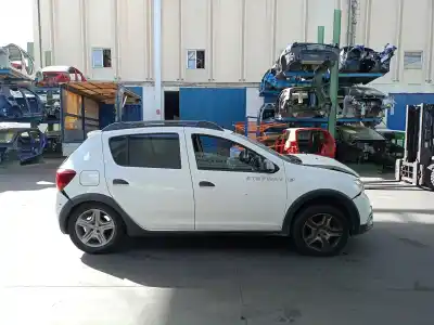 Veículo de Sucata dacia sandero 0.9 tce cat do ano 2018 alimentado h4bb410