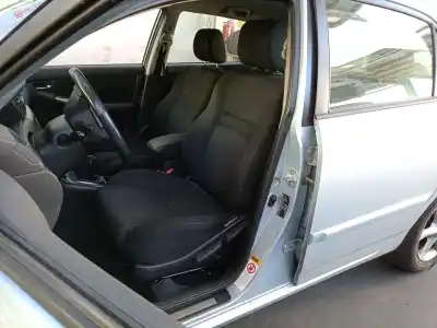 Scrapping Vehicle toyota corolla (_e12_) 2.0 d-4d (cde120r_ cde120l_) of the year 2006 powered 1cdftv