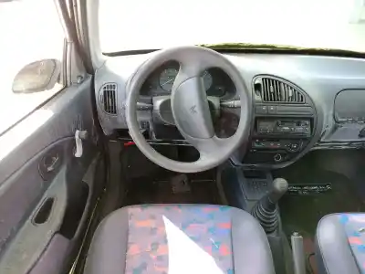 Veículo de Sucata citroen saxo 1.1 sx do ano 1996 alimentado hdz