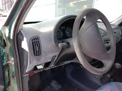 Veículo de Sucata citroen saxo 1.1 sx do ano 1996 alimentado hdz