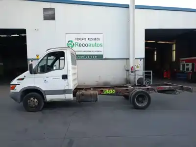 Sloopvoertuig IVECO DAILY CHASIS- CABINA (1999 =>) 2.8 Diesel CAT van het jaar 2004 aangedreven 814043N