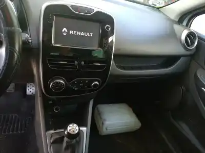 Здавання транспортного засобу renault clio iv 0.9 року 2015 потужний h4b408