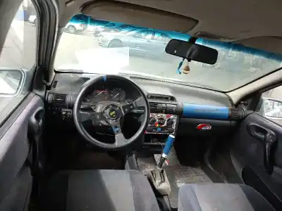 Veículo de Sucata opel corsa b 1.2 16v cat (x 12 xe / lw4) do ano 1999 alimentado x12xe
