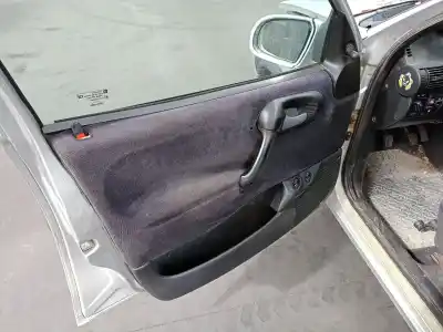 Veículo de Sucata opel corsa b 1.2 16v cat (x 12 xe / lw4) do ano 1999 alimentado x12xe