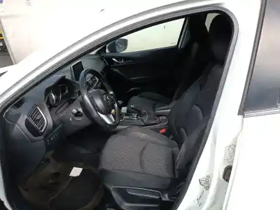 Scrapping Vehicle mazda 3 lim. (bl) 2.2 turbodiesel cat of the year 2016 powered sh