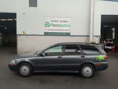 Утилизация автомобиля VOLVO V40 FAMILIAR  года 2002 питание B4204T