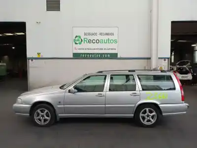 Утилизация автомобиля VOLVO V70 FAMILIAR  года 1999 питание B5244S2