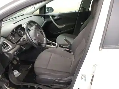 Здавання транспортного засобу opel astra j (p10) 1.7 cdti (68) року 2010 потужний a17dtr
