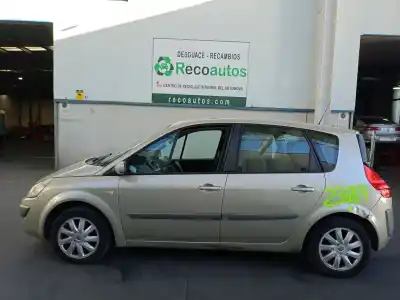 Veicolo di demolizione renault scénic ii (jm0/1_) 1.6 16v (jm1r) dell'anno 2008 alimentato k4m9766