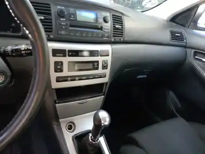 Vehicul casat toyota corolla (_e12_) 2.0 d-4d (cde120r_ cde120l_) al anului 2006 alimentat 1cdftv