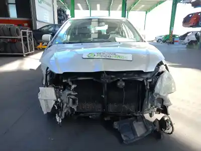 Veicolo di demolizione toyota corolla (_e12_) 2.0 d-4d (cde120r_ cde120l_) dell'anno 2006 alimentato 1cdftv