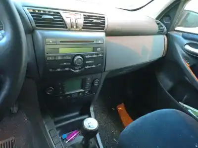 Veicolo di demolizione fiat stilo (192_) 1.6 16v (192_xb1a) dell'anno 2002 alimentato 182b6000