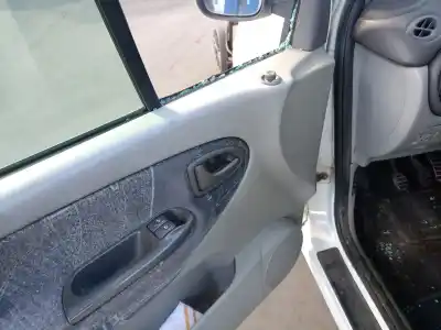 Здавання транспортного засобу renault scenic (ja..) 1.9 dti diesel 80 cv / 59 kw року 2002 потужний f9qq744