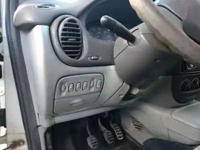 Здавання транспортного засобу renault scenic (ja..) 1.9 dti diesel 80 cv / 59 kw року 2002 потужний f9qq744