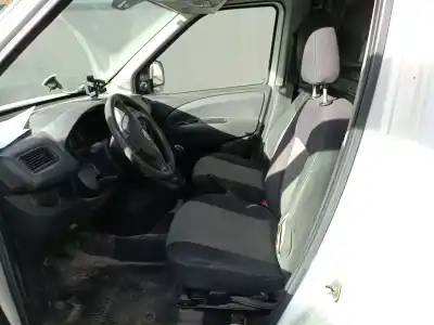 Veicolo di demolizione fiat doblo cargo 1.3 16v jtd cat dell'anno 2011 alimentato 199a3000