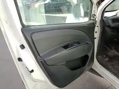 Veicolo di demolizione fiat doblo cargo 1.3 16v jtd cat dell'anno 2011 alimentato 199a3000