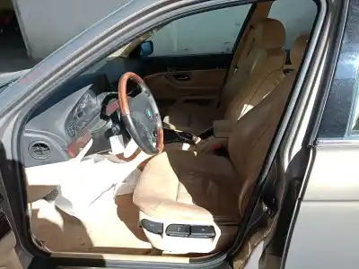 Veículo de Sucata bmw serie 5 berlina (e39) 2.2 24v cat do ano 2003 alimentado 226s1