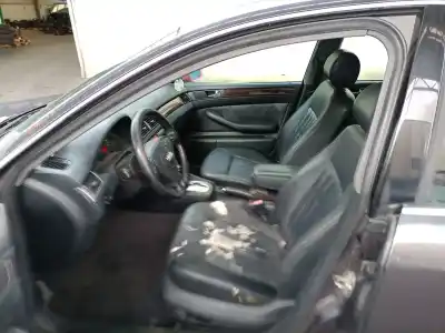 Veículo de Sucata audi a6 berlina (4b2) 2.5 tdi do ano 2005 alimentado ake