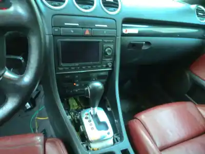 Здавання транспортного засобу audi a4 b6 descapotable (8h7) 1.8 t року 2003 потужний bfb