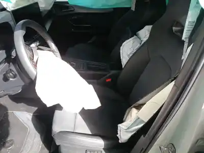 Здавання транспортного засобу cupra leon sp kl / cfducax0 1.5 leon sp e-hybrid200 року 2025 потужний duca