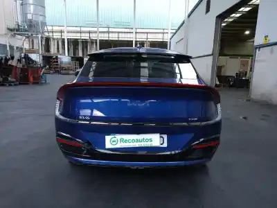 Veículo de Sucata kia ev6 cv/ f5e22 / e11b11 do ano 2023 alimentado em17