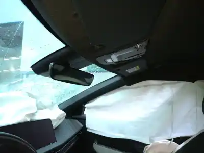 Veículo de Sucata kia ev6 cv/ f5e22 / e11b11 do ano 2023 alimentado em17