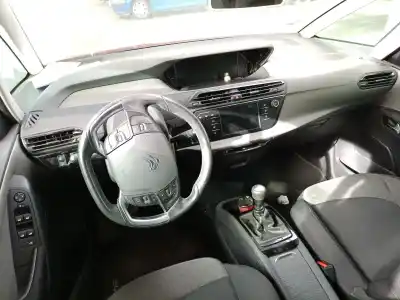 Здавання транспортного засобу citroen c4 picasso ii 1.6 bluehdi 120 року 2016 потужний bh01