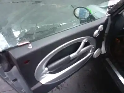 Здавання транспортного засобу mini mini (r50, r53) cooper року 2001 потужний w10b16a