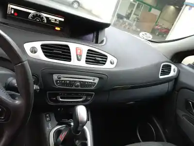 Здавання транспортного засобу renault grand scénic iii (jz0/1_) 1.5 dci року 2010 потужний k9kn837