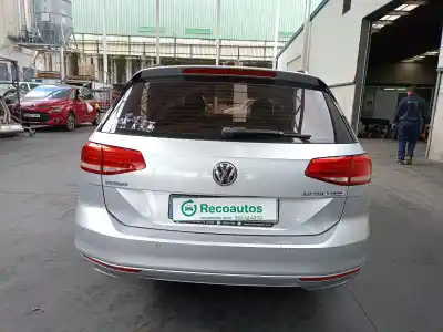 Veículo de Sucata volkswagen passat b8 variant (3g5, cb5) 2.0 tdi do ano 2015 alimentado crlb