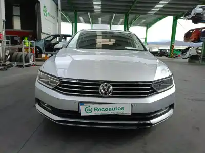 Veículo de Sucata volkswagen passat b8 variant (3g5, cb5) 2.0 tdi do ano 2015 alimentado crlb