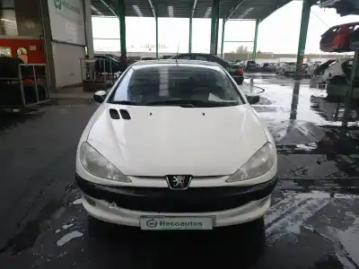 Veículo de Sucata peugeot 206 cc cc do ano 2001 alimentado nfu