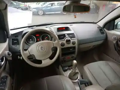 Здавання транспортного засобу renault megane ii sedán (lm0/1_) 1.6 року 2004 потужний k4mt760