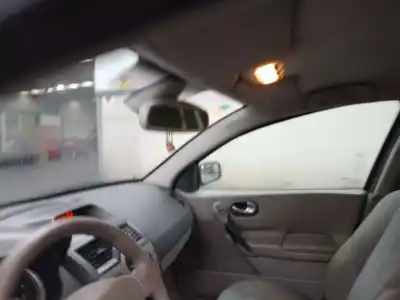 Здавання транспортного засобу renault megane ii sedán (lm0/1_) 1.6 року 2004 потужний k4mt760