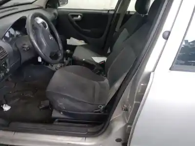 Здавання транспортного засобу opel corsa 3 c 1.3 cdti 70ch manual року 2005 потужний z13dt