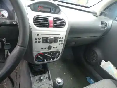 Здавання транспортного засобу opel corsa 3 c 1.3 cdti 70ch manual року 2005 потужний z13dt