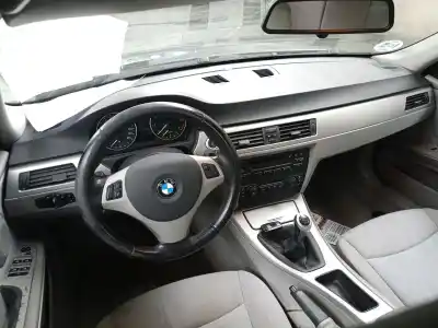 Здавання транспортного засобу bmw 3 (e90) 320 i року 2005 потужний n46b20b