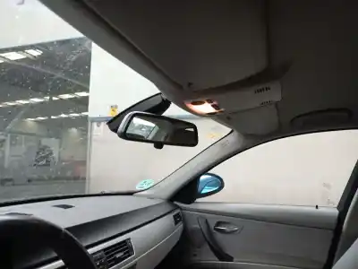 Здавання транспортного засобу bmw 3 (e90) 320 i року 2005 потужний n46b20b