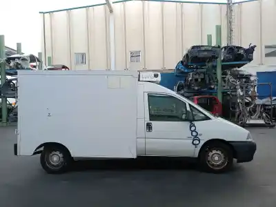 Verschrottungsfahrzeug citroen jumpy 2.0 hdi sx familiar (5/6 asientos) des jahres 2002 angetrieben rhz