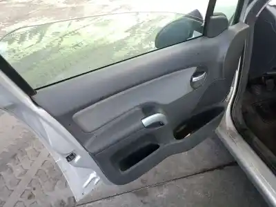 Veículo de Sucata citroen c3 1.4 hdi exclusive do ano 2004 alimentado 8hx