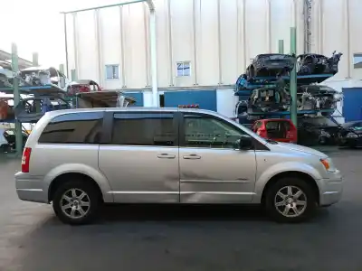 Vehicul casat chrysler grand voyager v (rt) 2.8 crd al anului 2009 alimentat vm64c