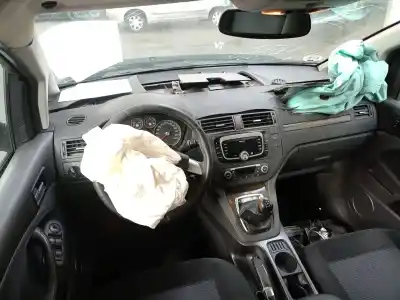 Veículo de Sucata ford c-max (cb3) 1.8 tdci turbodiesel cat do ano 2007 alimentado kkda