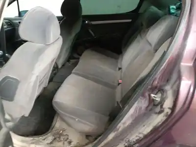Veículo de Sucata peugeot 407 st confort do ano 2004 alimentado rhr