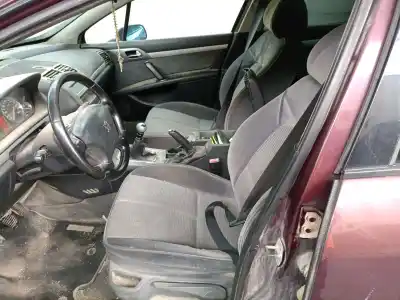 Veículo de Sucata peugeot 407 st confort do ano 2004 alimentado rhr