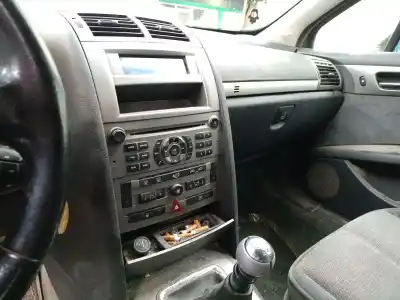 Veículo de Sucata peugeot 407 st confort do ano 2004 alimentado rhr