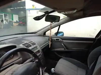 Veículo de Sucata peugeot 407 st confort do ano 2004 alimentado rhr