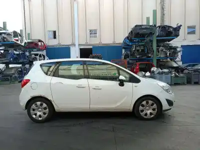 Veículo de Sucata opel meriva b 1.3 16v cdti do ano 2011 alimentado a13dte