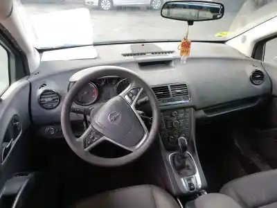 Veículo de Sucata opel meriva b 1.3 16v cdti do ano 2011 alimentado a13dte