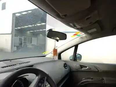 Veículo de Sucata opel meriva b 1.3 16v cdti do ano 2011 alimentado a13dte