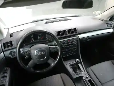 Здавання транспортного засобу audi a4 berlina (8ec) 2.0 tdi року 2005 потужний blb
